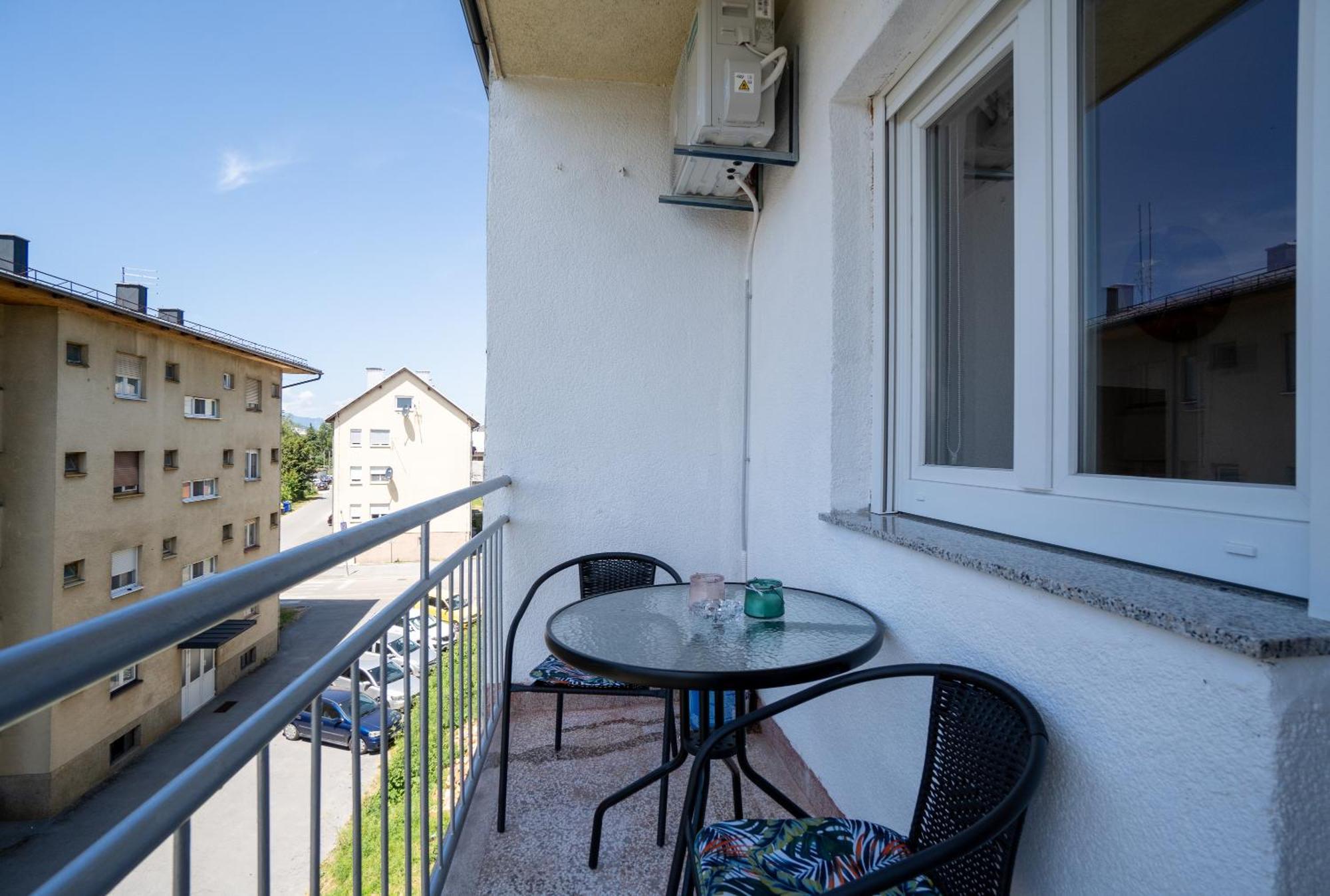 Apartman Josip Gospić Eksteriør billede